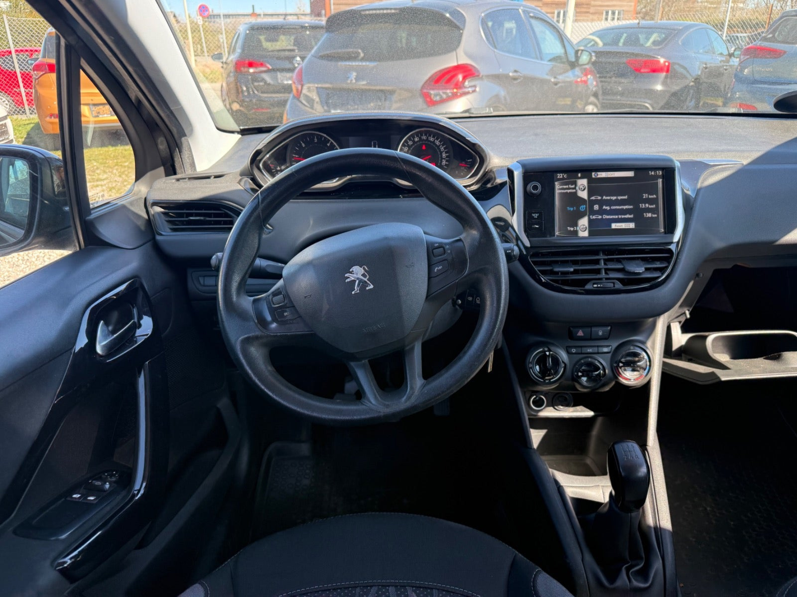 Sort Peugeot 208 fra 2014