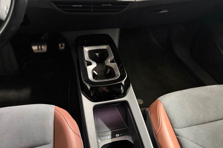 Grå VW ID.4 fra 2021