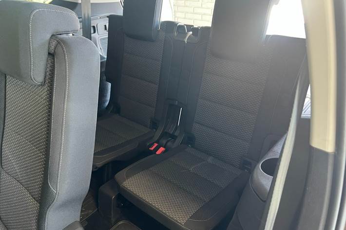 Brun VW Touran fra 2018