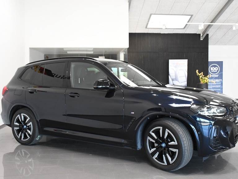 BMW iX3 Charged M-Sport