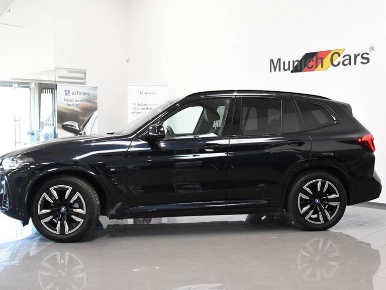BMW iX3 Charged M-Sport
