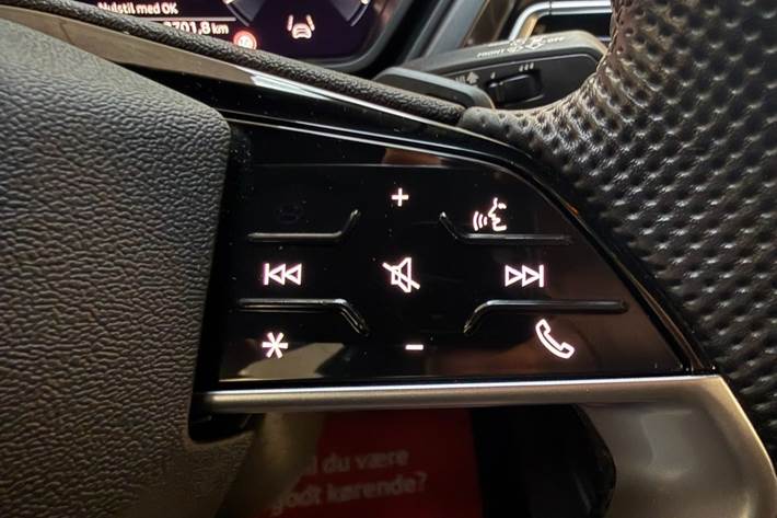 Blå Audi Q4 e-tron fra 2022