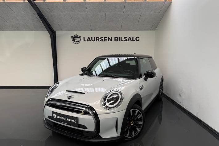 Sølv Mini Cooper SE fra 2022