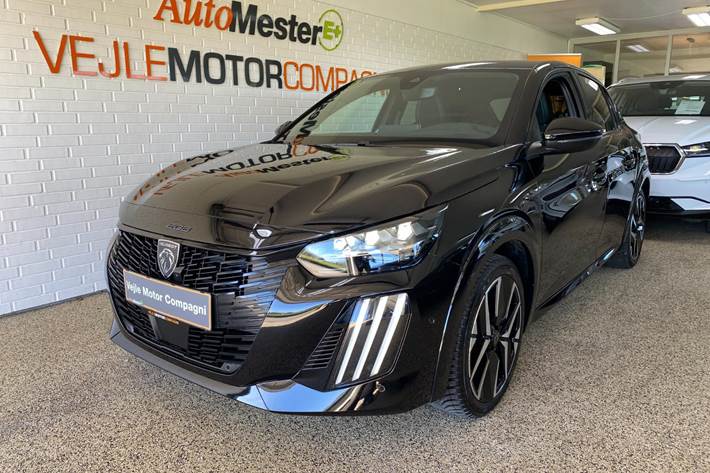 Sort Peugeot e-208 fra 2024