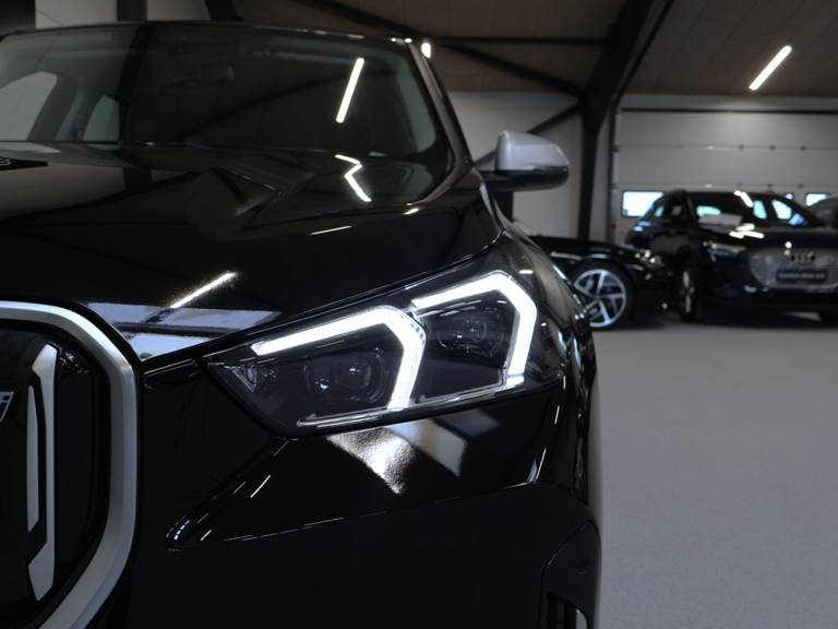 BMW iX1 eDrive20 X-Line