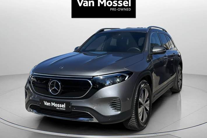 Grå Mercedes EQB250 fra 2023