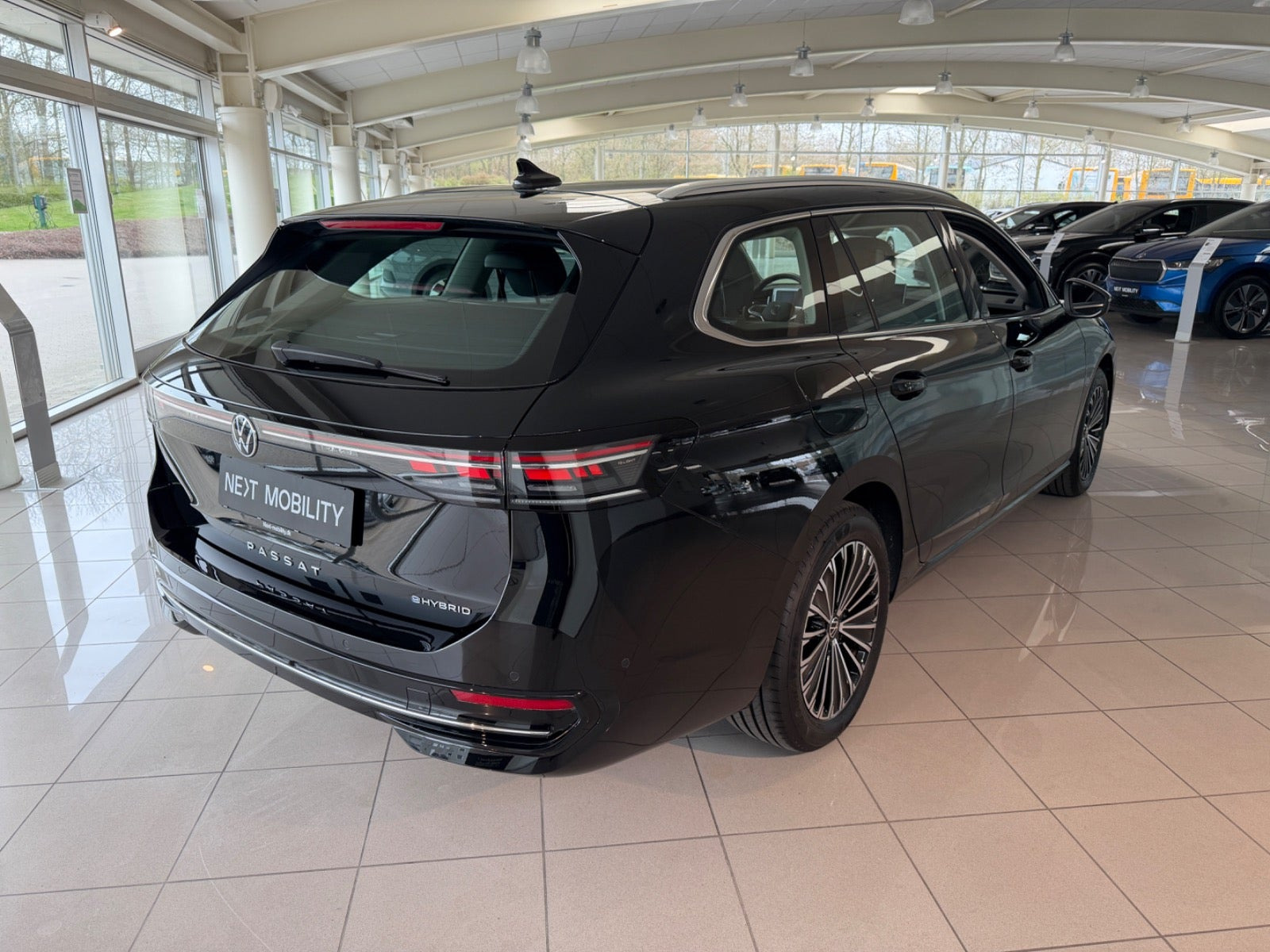 Sort VW Passat fra 2024