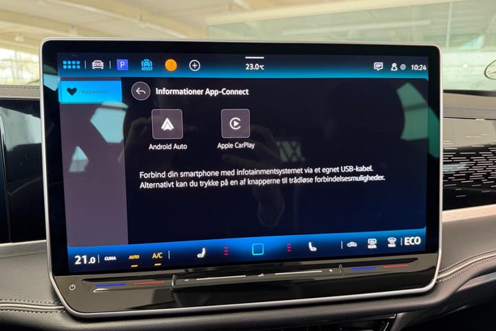 Sort VW Passat fra 2024