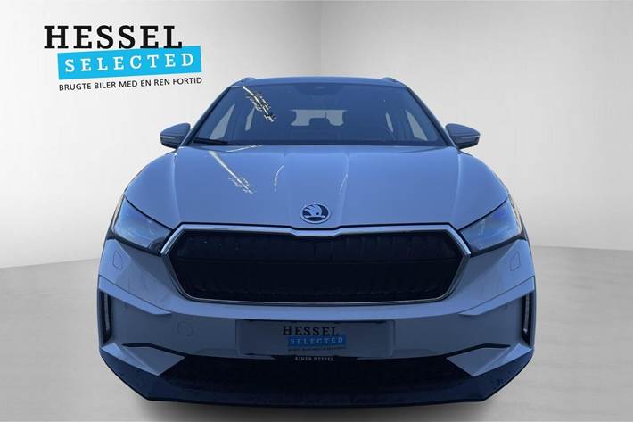 Hvid Skoda Enyaq fra 2025