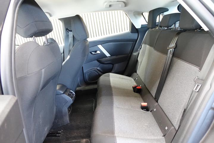 Grå Citroën C4 fra 2023
