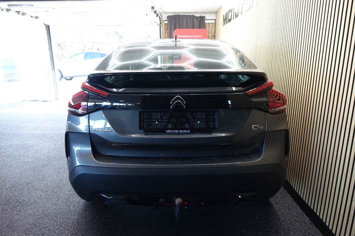 Grå Citroën C4 fra 2023