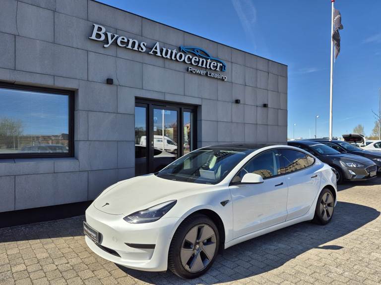 Tesla Model 3 Standard Range+ RWD