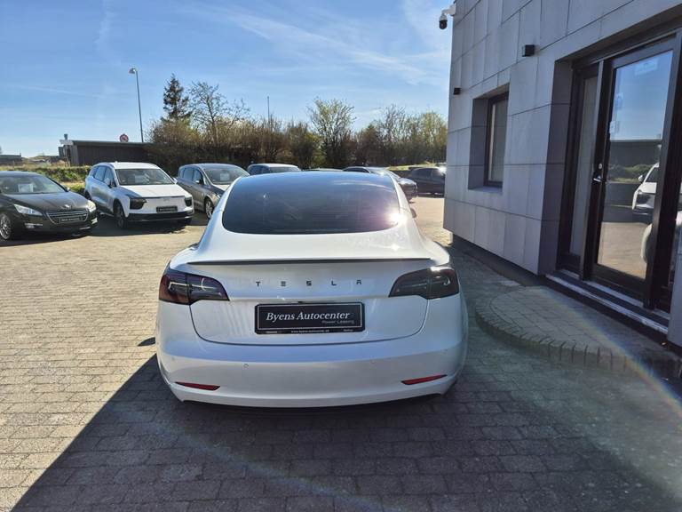 Tesla Model 3 Standard Range+ RWD