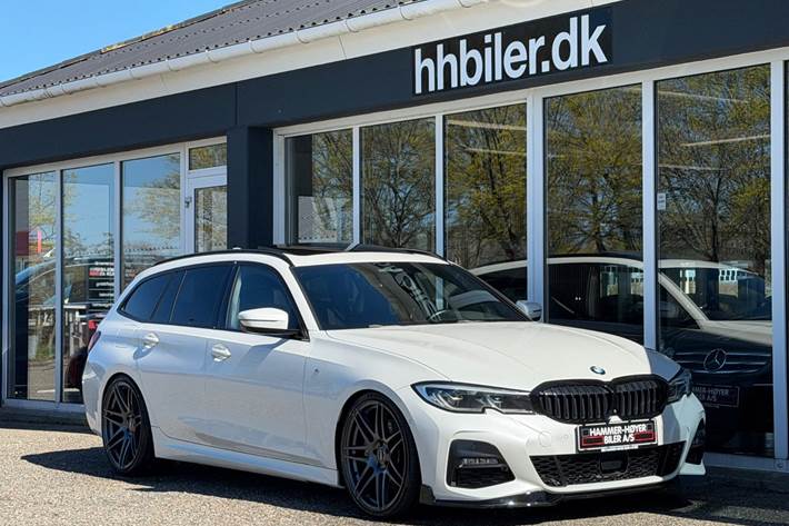 Hvid BMW 330e fra 2020