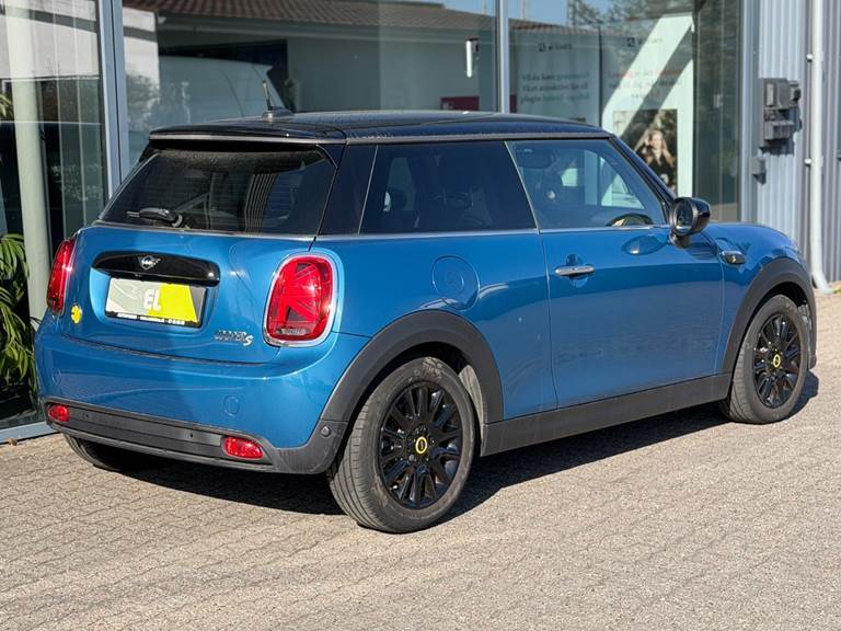 Mini Cooper SE Essential