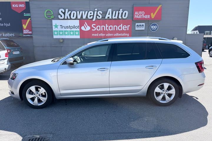 Sølv Skoda Octavia fra 2020