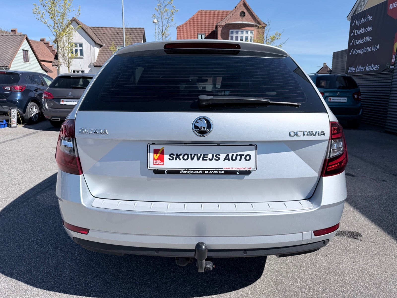 Sølv Skoda Octavia fra 2020 set udefra