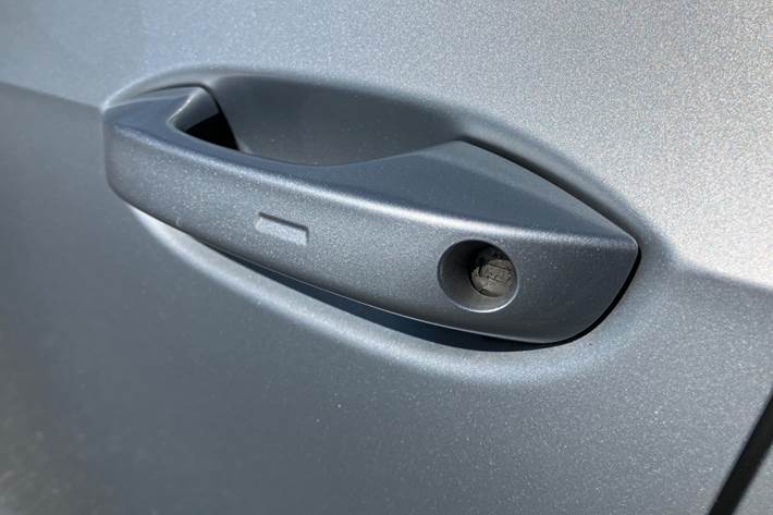 Sølv Cupra Born fra 2023