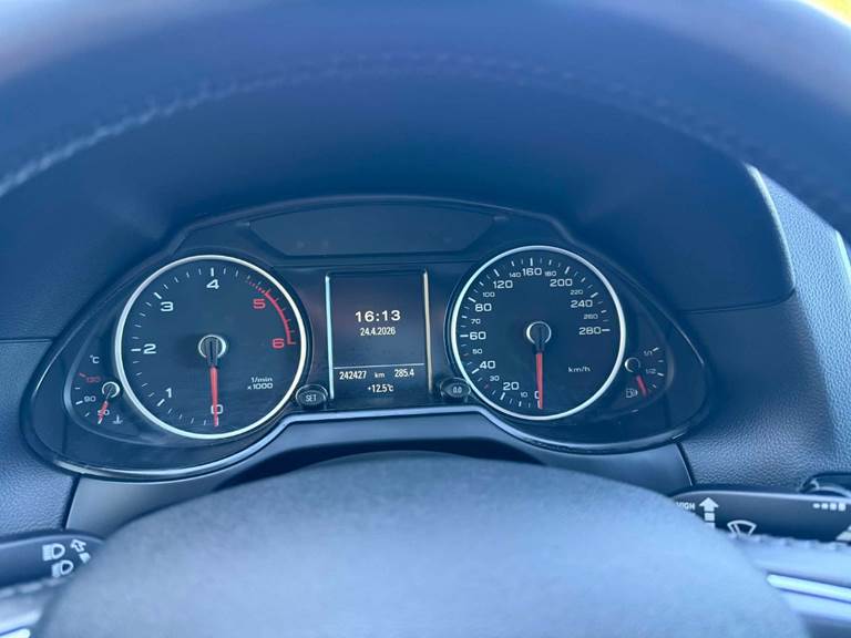 Audi Q5 2,0 TDi 150 Van