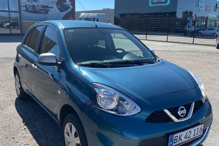Turquoise Nissan Micra fra 2017