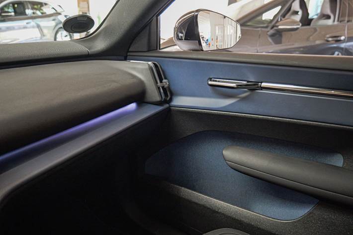 Hvid Volvo EX30 fra 2024