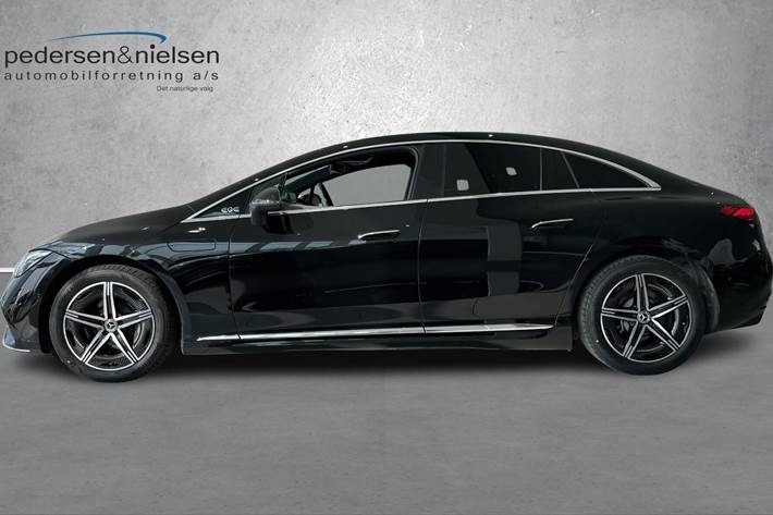 Sort Mercedes EQE 350+ fra 2025
