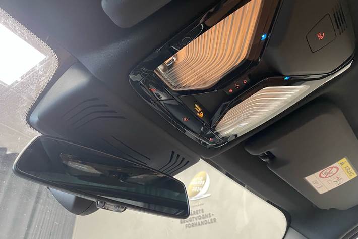 Rød BMW iX3 fra 2022