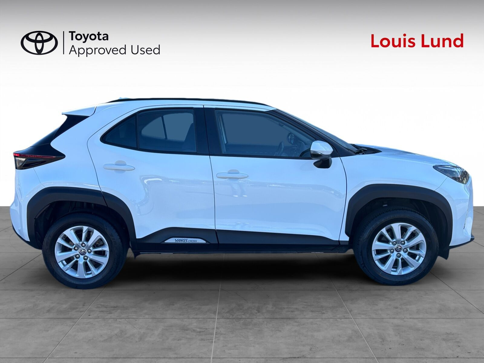 Hvid Toyota Yaris Cross fra 2023