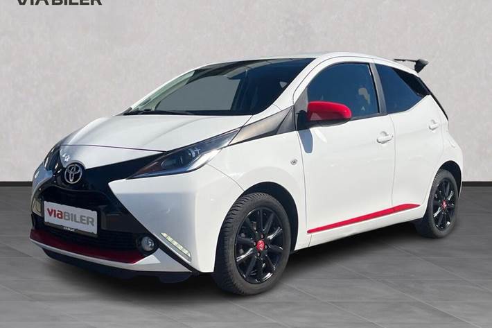 Hvid Toyota Aygo fra 2016