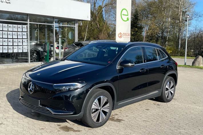 Sort Mercedes EQA 250 fra 2024