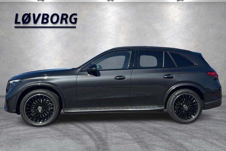 Grå Mercedes GLC220 d fra 2023