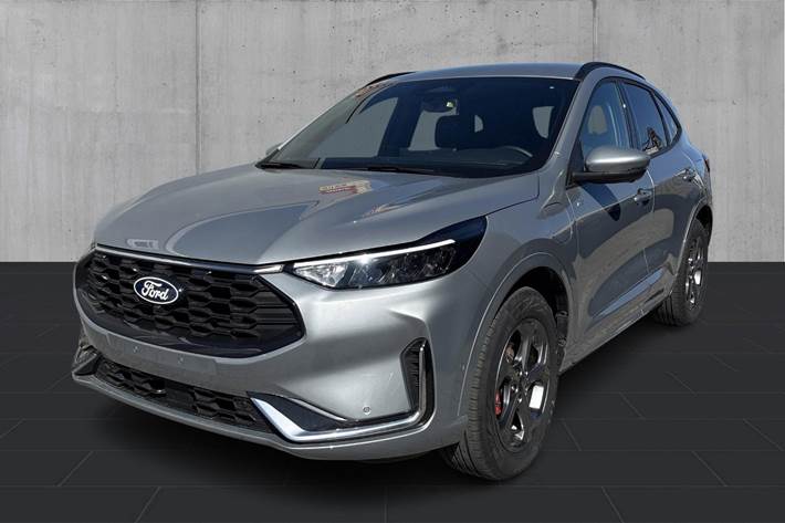 Sølv Ford Kuga fra 2024 set udefra