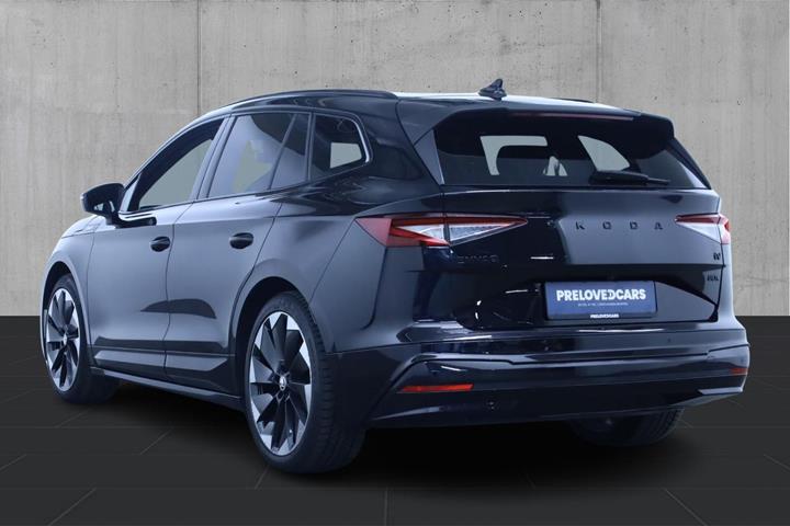 Sort Skoda Enyaq fra 2023