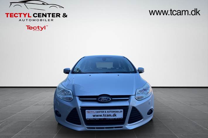 Grå Ford Focus fra 2013