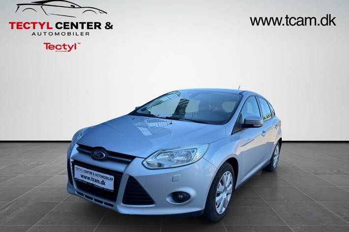 Grå Ford Focus fra 2013