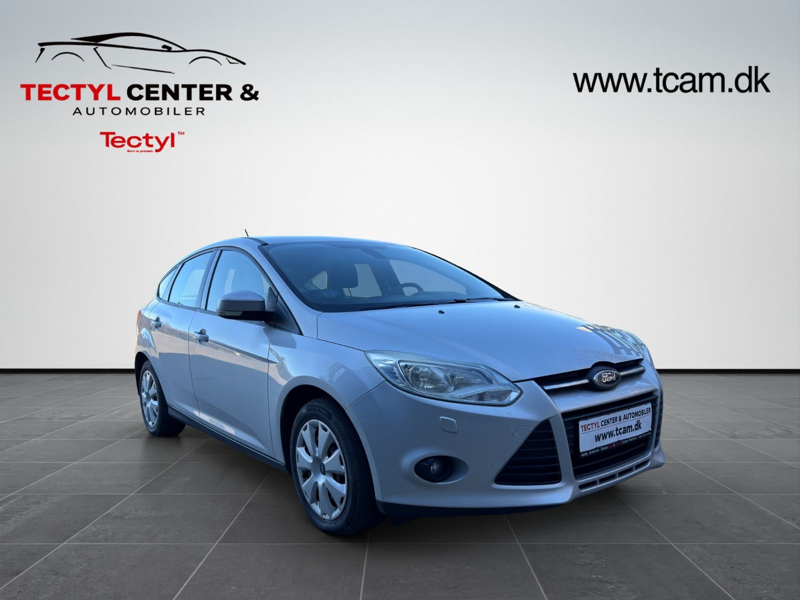 Grå Ford Focus fra 2013