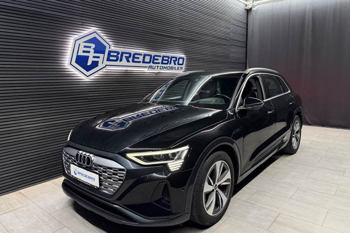 Sort Audi Q8 e-tron fra 2024