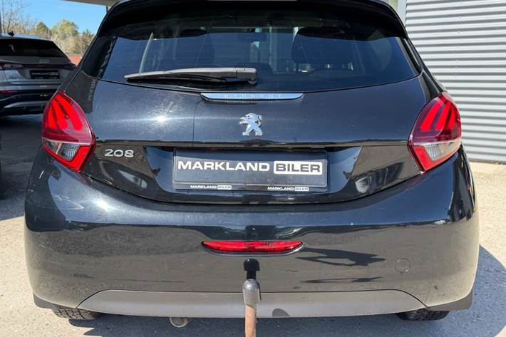 Sort Peugeot 208 fra 2018