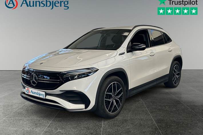 Hvid Mercedes EQA250+ fra 2022 set udefra