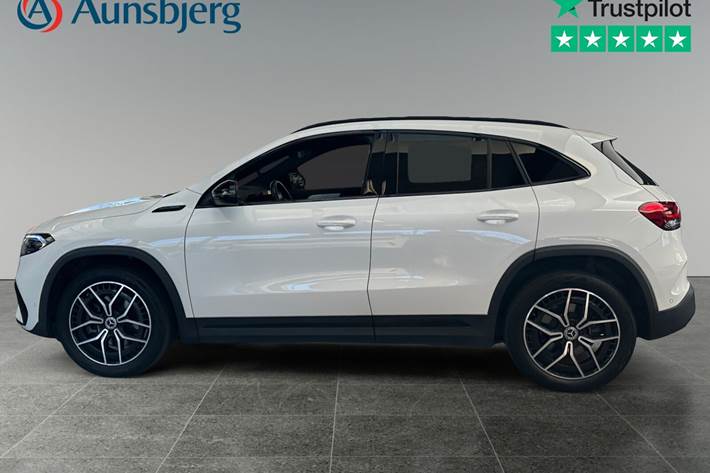 Hvid Mercedes EQA250+ fra 2022