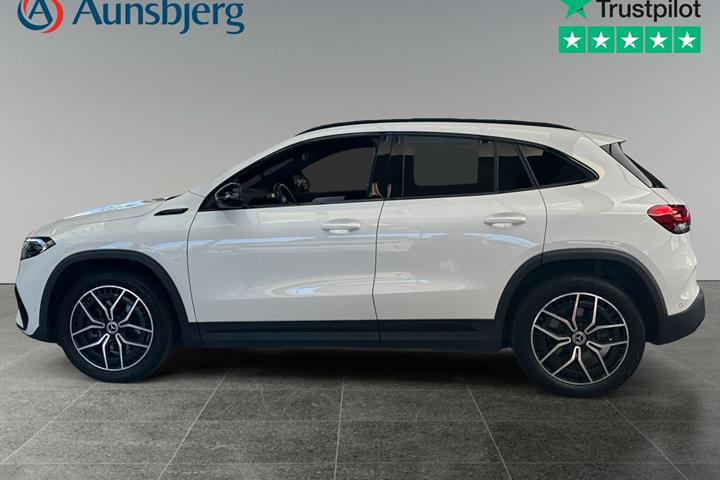 Hvid Mercedes EQA250+ fra 2022