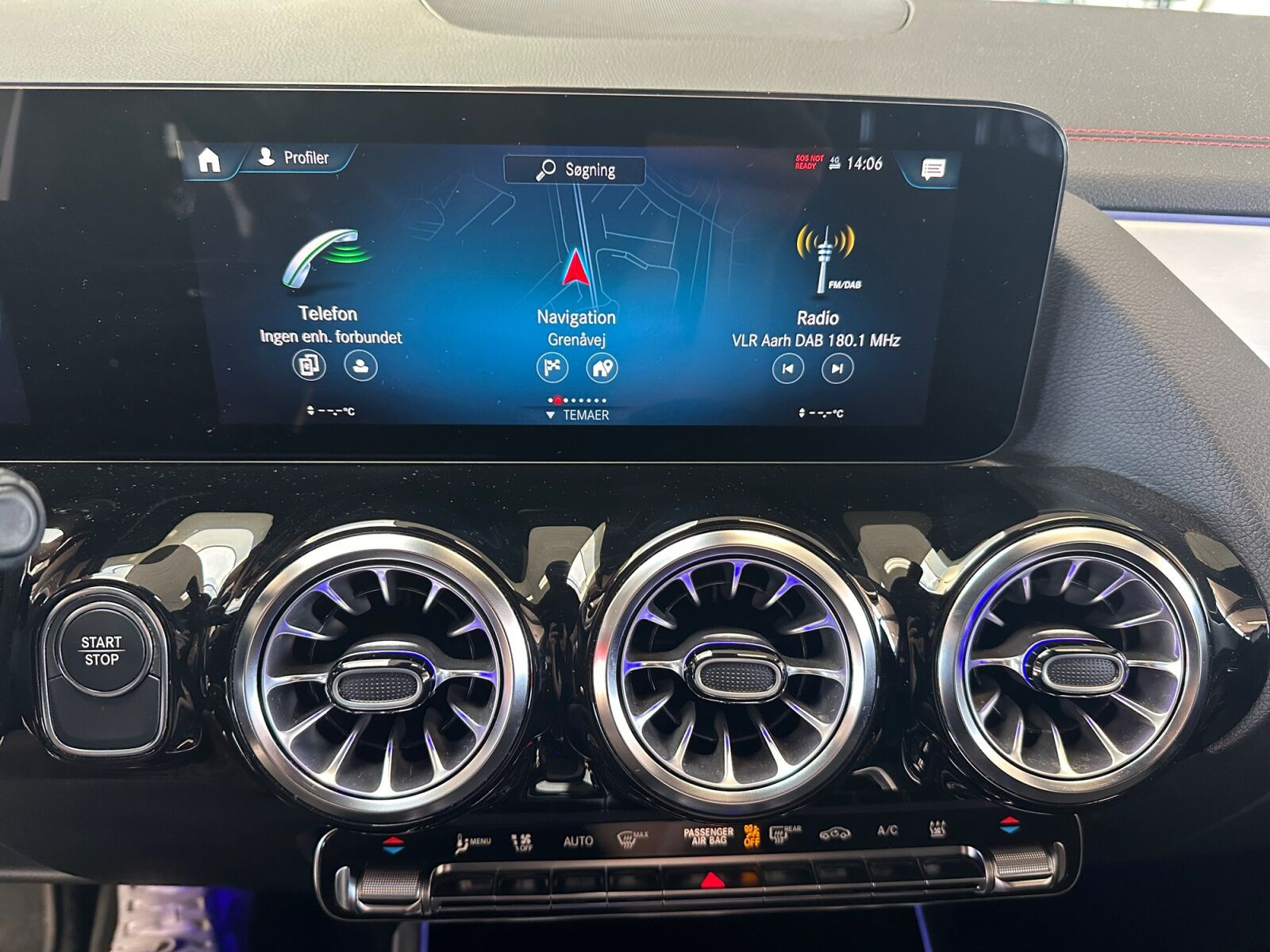 Hvid Mercedes EQA250+ fra 2022