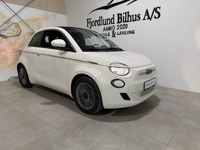 Fiat 500e 42 Icon Cabrio