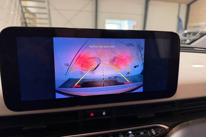 Hvid Fiat 500e fra 2023