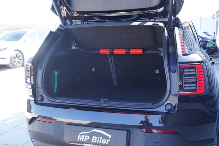 Sort Volvo EX30 fra 2025