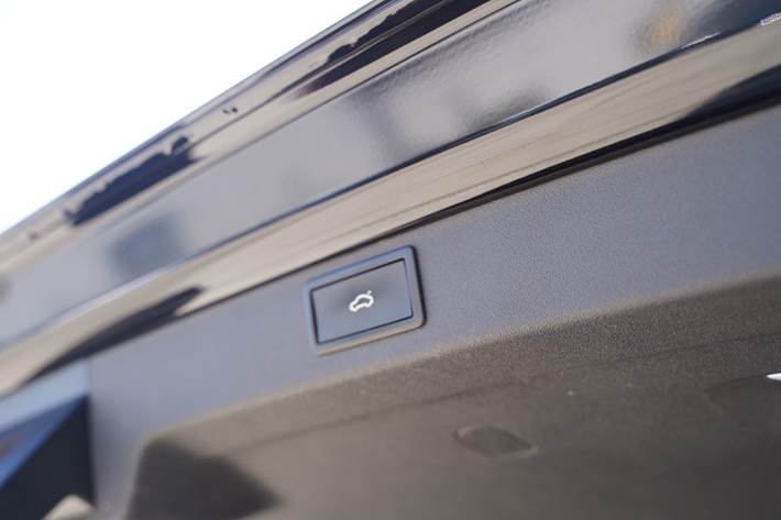 Sort Skoda Enyaq fra 2024