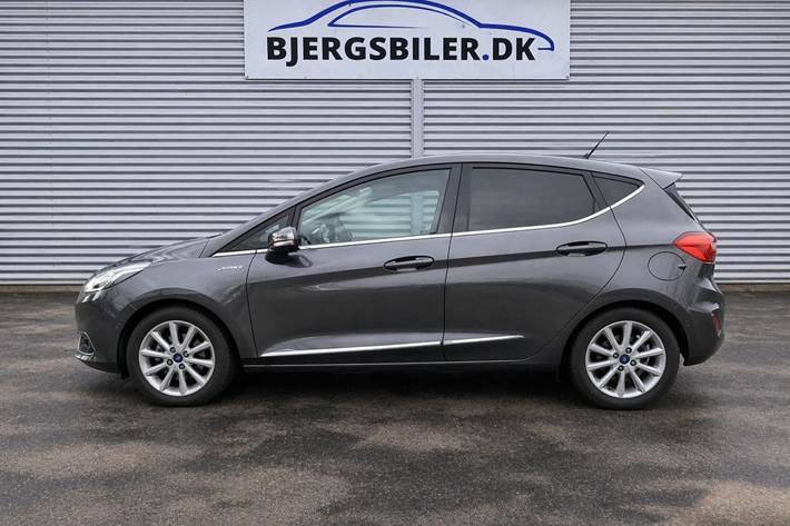 Grå Ford Fiesta fra 2020