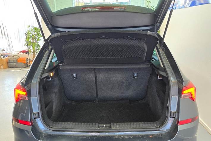 Grå Skoda Kamiq fra 2020