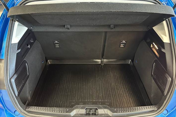 Blå Ford Focus fra 2020