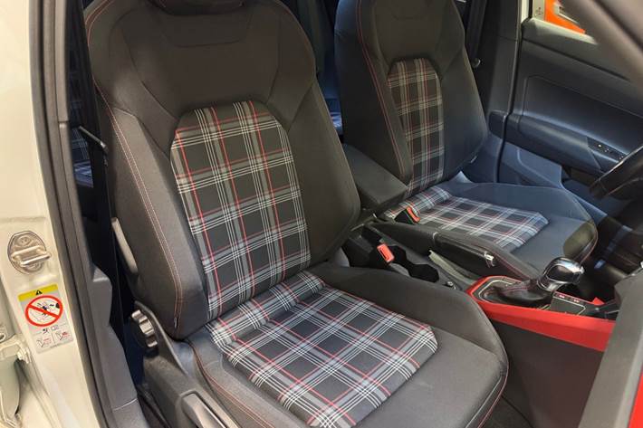 Hvid VW Polo fra 2019
